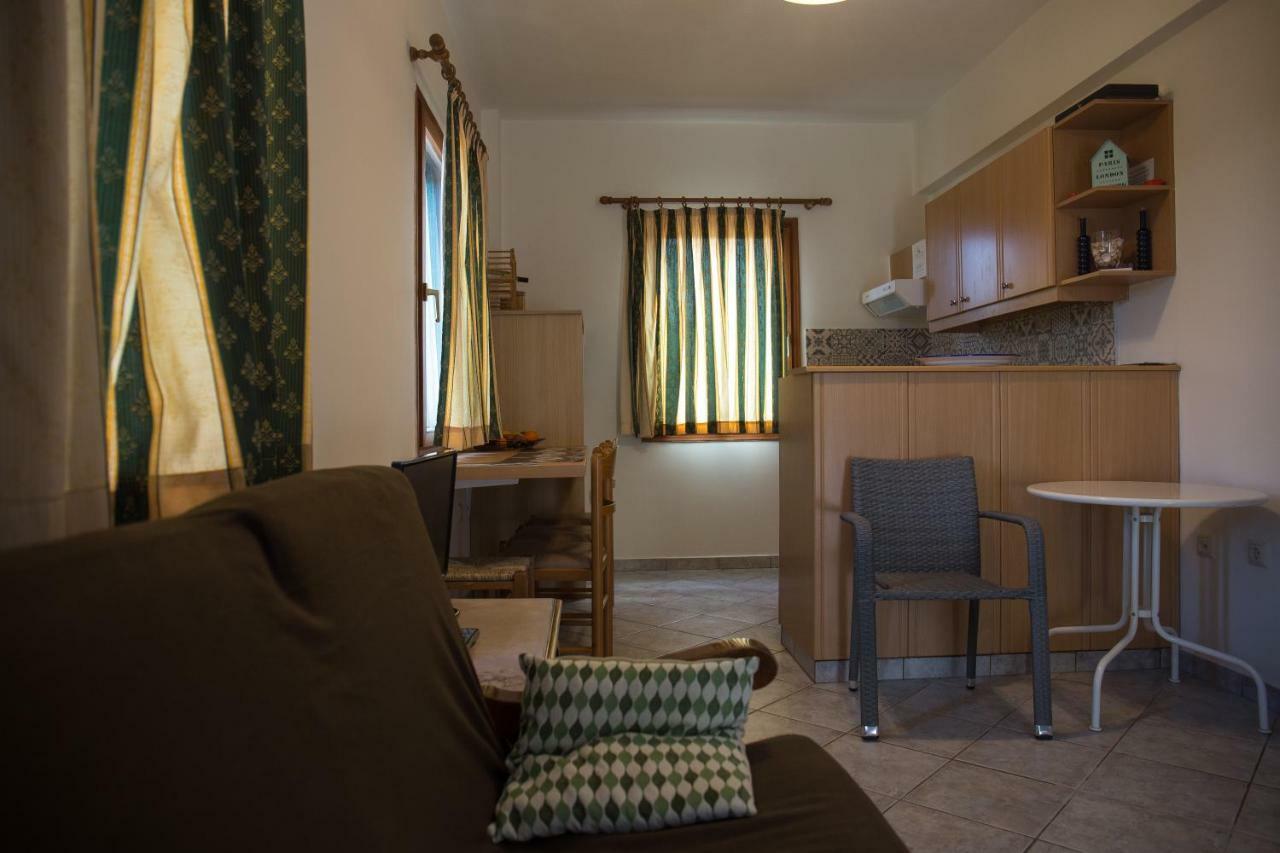 Elena'S House Apartment Artemida  Exterior photo