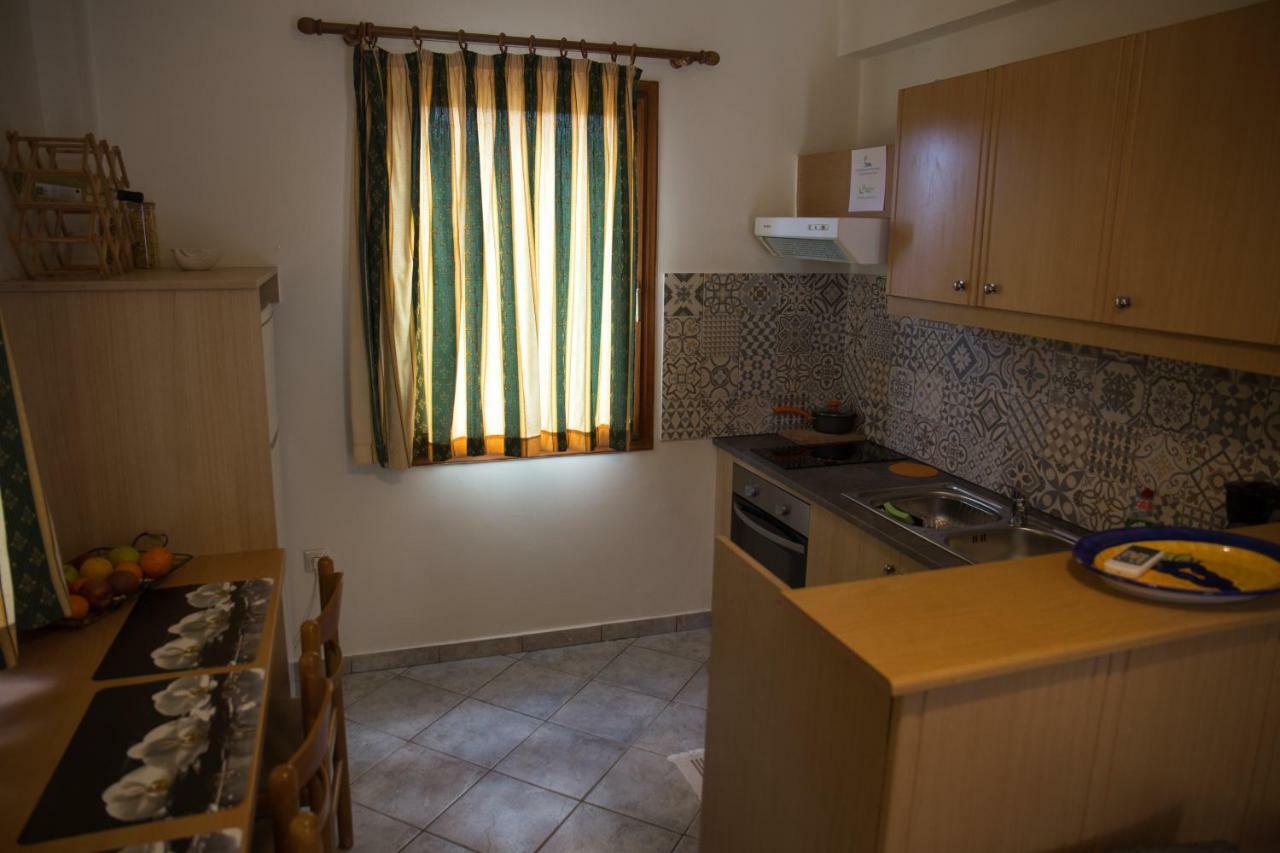 Elena'S House Apartment Artemida  Exterior photo